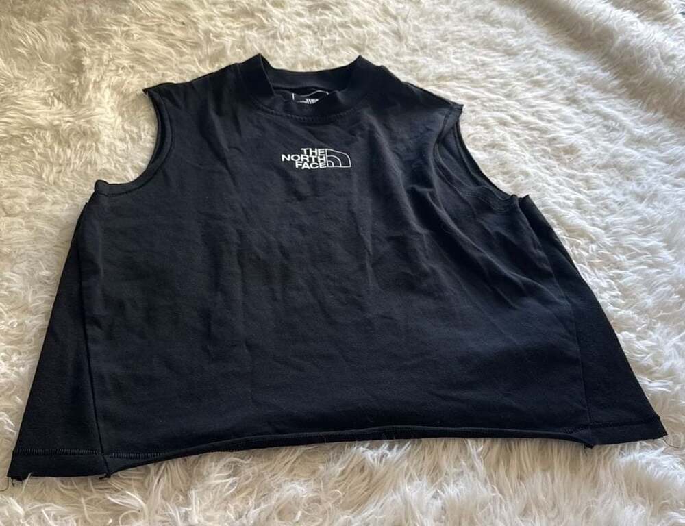The North‎ Face Women's 1966 Berkeley Graphic Sleeveless Crop Top Black Size M